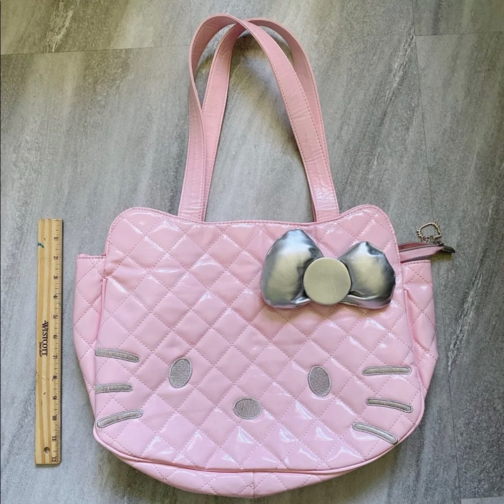 Hello Kitty Quilted shoulder bag